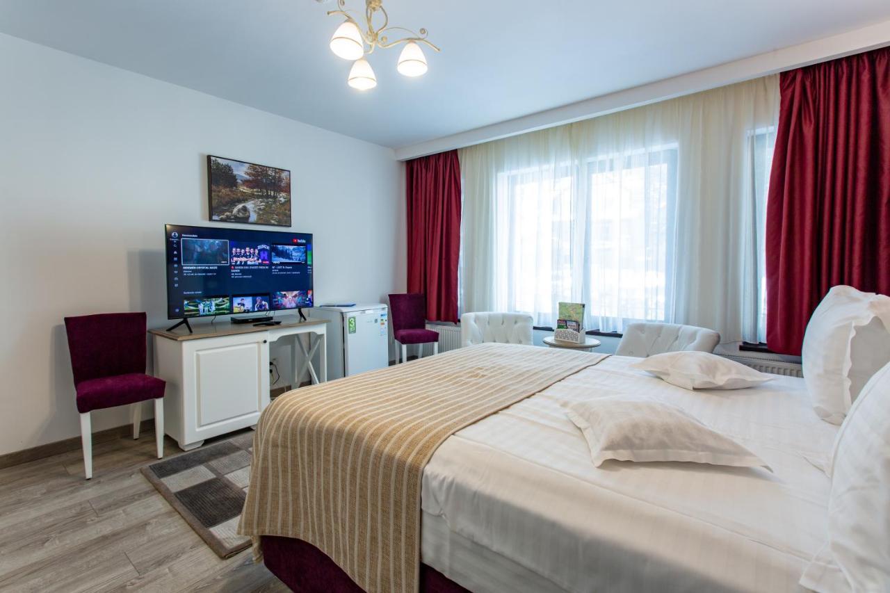 Pensiunea Carmen'S Mansion B Sinaia Eksteriør billede